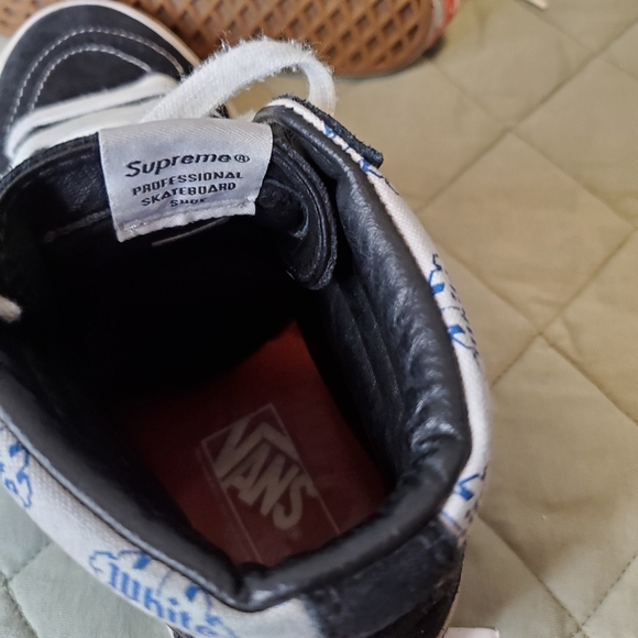 SUPREME X Vans X White Castle  sz 9 old school high tops - Picture 10 of 11